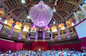 Mega lampara imperio boda India mnac barcelona