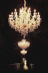 iluminación para bodas exterior