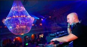 iluminacion noche vieja - loveland - dj