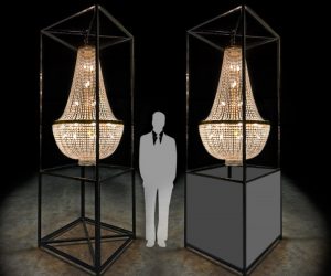 Ilumine su evento con estructuras para colgar lamparas de cristal para bodas y eventos.