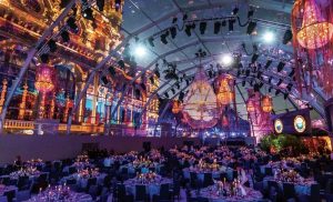 Monte-Carlo-Gala-chandeliers